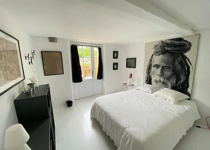 La Cachette Bas Semesterbostad